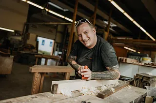 Brian Faulseit, Tischlergeselle